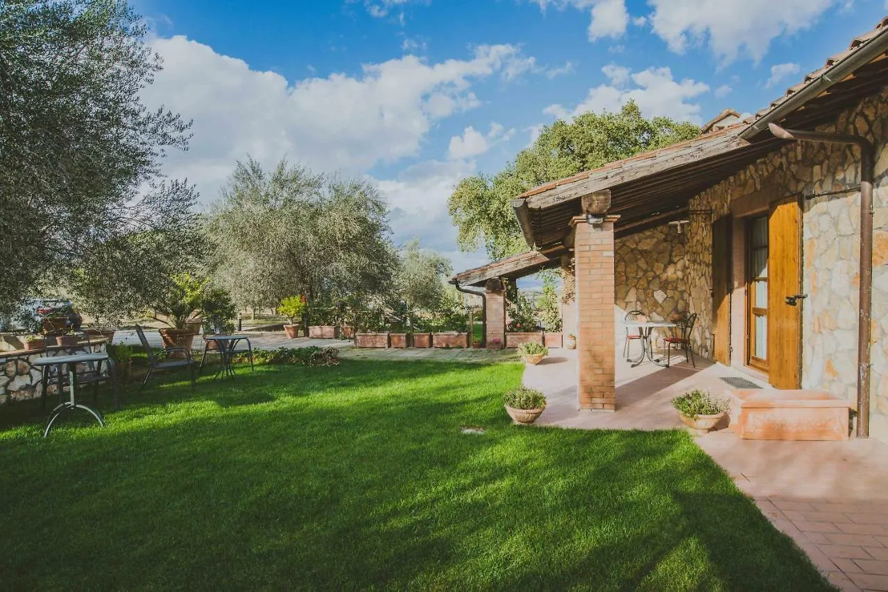 Agriturismo Cantagalli San Quirico dʼOrcia 0*,